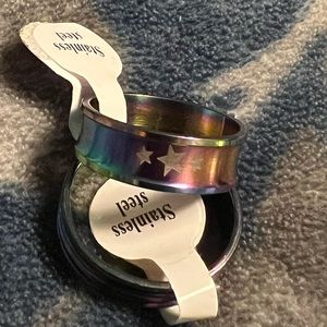 Set of metallic stainless steel rings